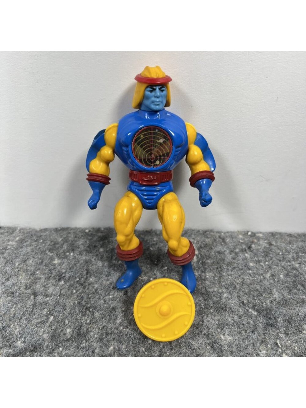 VTG 1984 MOTU Sy Klone Action Figure with Shield